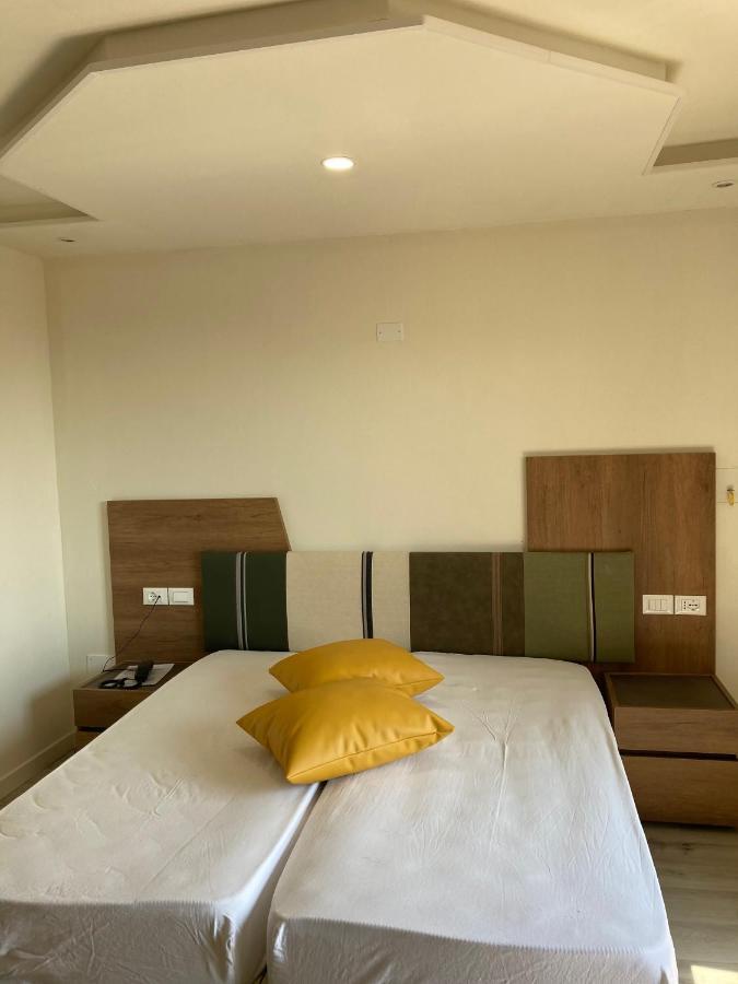 Hotel & Residence Montana ファーイ・デッラ・パガネッラ エクステリア 写真