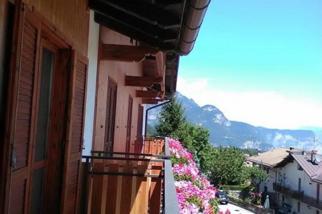 Hotel & Residence Montana ファーイ・デッラ・パガネッラ エクステリア 写真