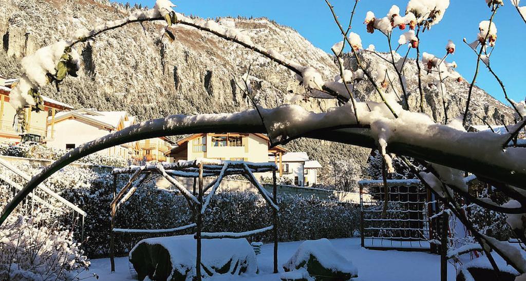 Hotel & Residence Montana ファーイ・デッラ・パガネッラ エクステリア 写真